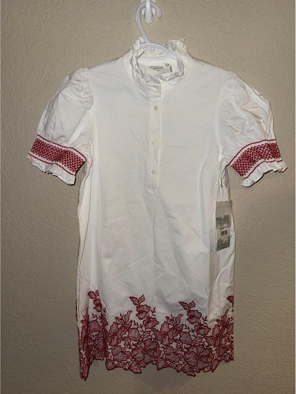 Hyacinth House Tuckernuck White Blouse Red Embroidered Floral Top XS NWT